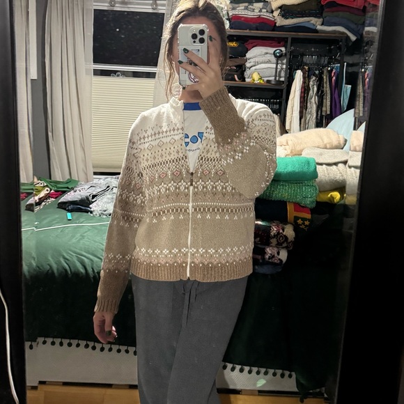 vintage cardigan sweater - Picture 2 of 9